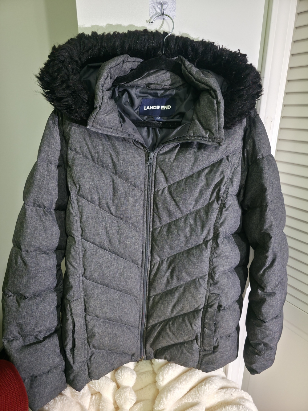 Lands' End Women's Dark Heather Gray Quilted Hooded Puffer with Faux Fur Trim